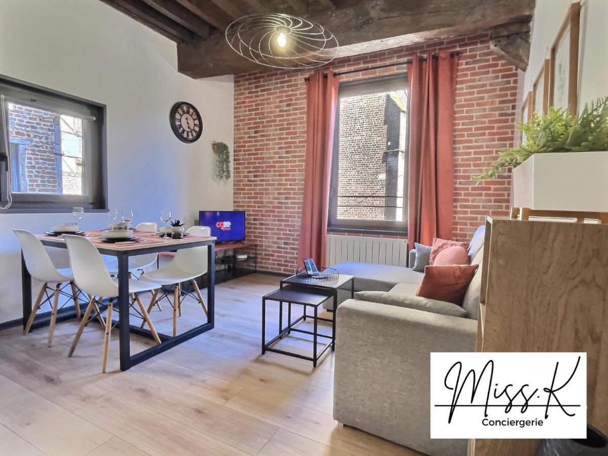 "La Fenetre Sur Le Marche" De Miss.K Conciergerie Appartement Châtillon-sur-Chalaronne Buitenkant foto