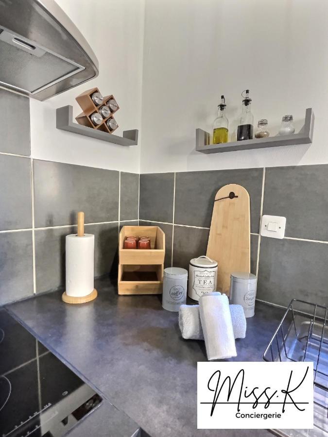 "La Fenetre Sur Le Marche" De Miss.K Conciergerie Appartement Châtillon-sur-Chalaronne Buitenkant foto